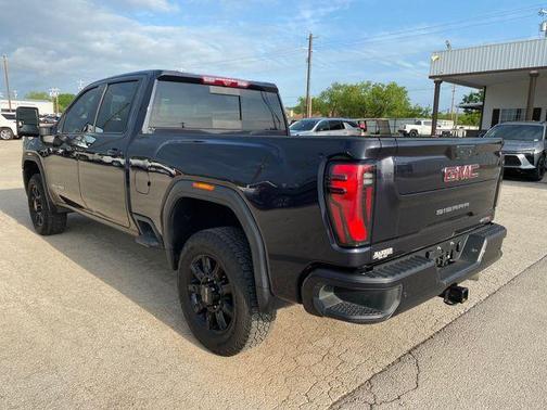 2025 GMC Sierra 2500 AT4
