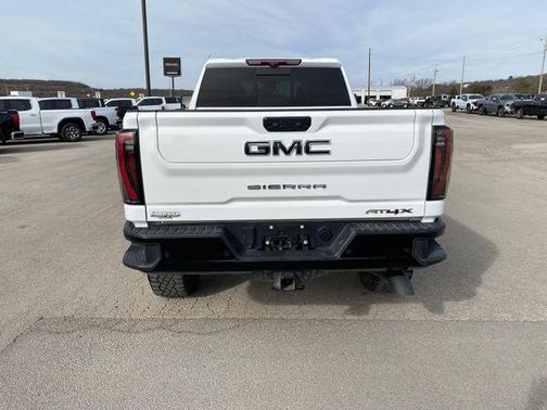 2024 GMC Sierra 2500 AT4X