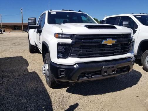 Summit White 2026 Chevrolet Silverado 3500 WT