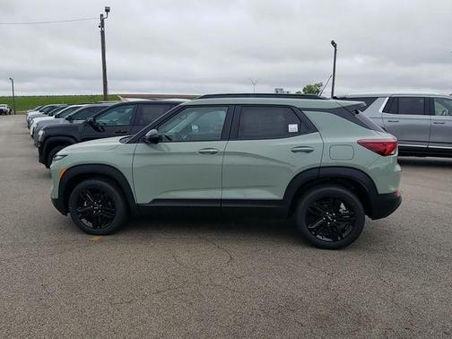 Green 2026 Chevrolet Trailblazer LT