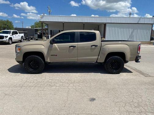 Desert Sand Metallic 2022 GMC Canyon AT4 w/Leather