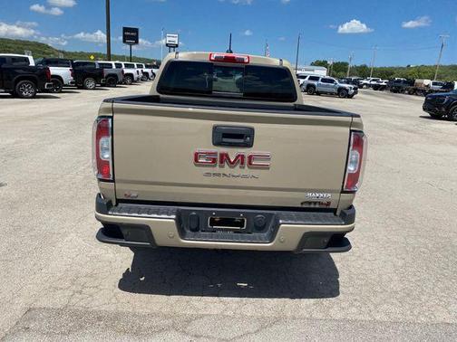 Desert Sand Metallic 2022 GMC Canyon AT4 w/Leather