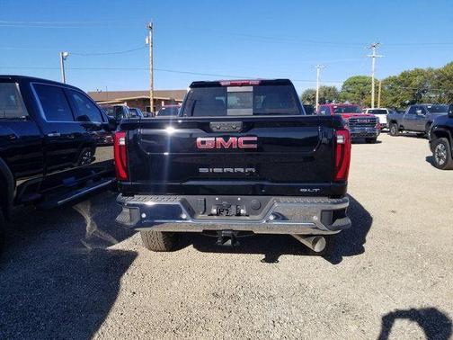 2025 GMC Sierra 2500 SLT