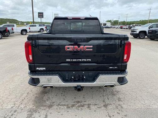 Onyx Black 2022 GMC Sierra 1500 Limited SLT