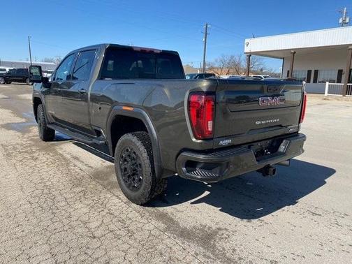 2022 GMC Sierra 2500 AT4