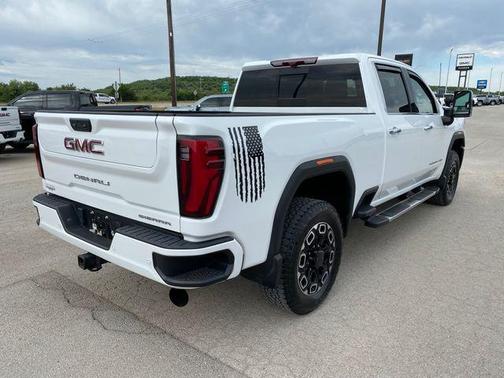 Summit White 2024 GMC Sierra 2500 Denali