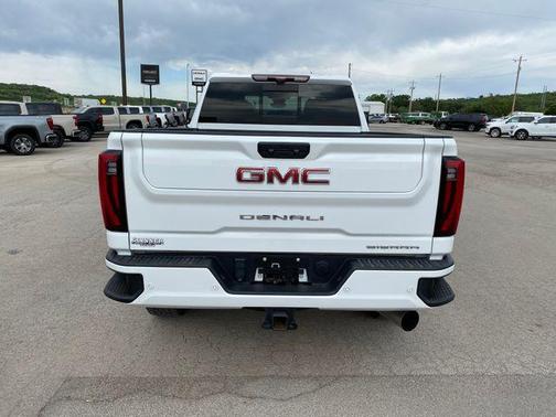 Summit White 2024 GMC Sierra 2500 Denali