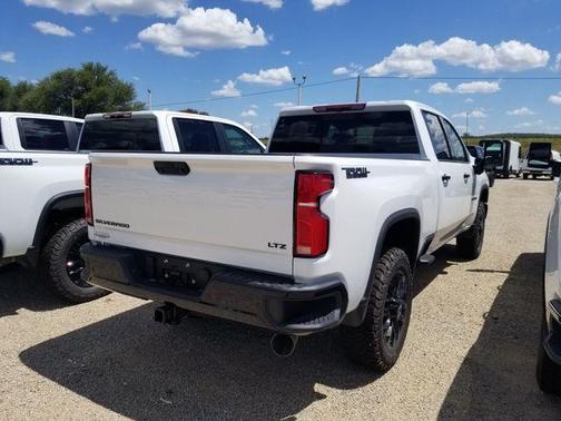 Summit White 2026 Chevrolet Silverado 2500 LTZ