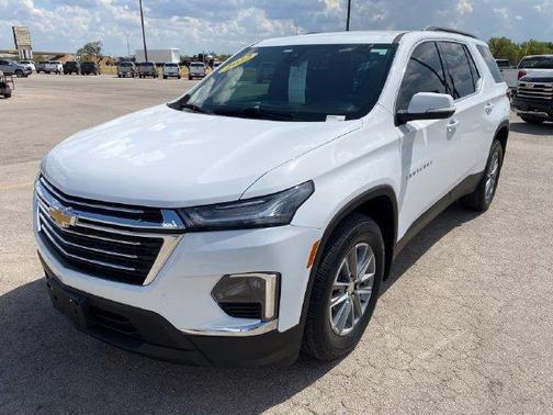 Summit White 2022 Chevrolet Traverse LT Cloth