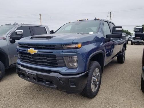 Lakeshore Blue Metallic 2026 Chevrolet Silverado 2500 Custom