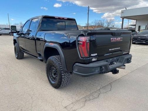 2025 GMC Sierra 2500 AT4X