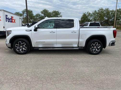 White Frost Tri-Coat 2023 GMC Sierra 1500 SLT