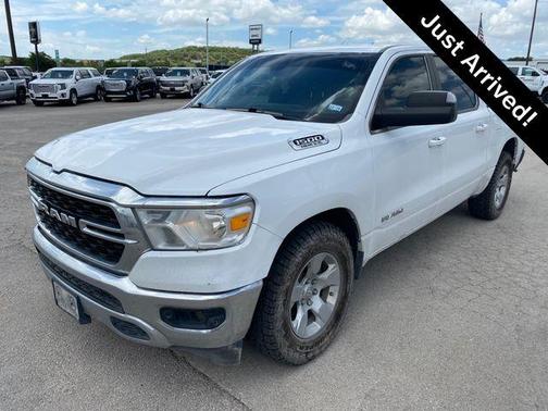 Bright White Clearcoat 2022 RAM 1500 Big Horn