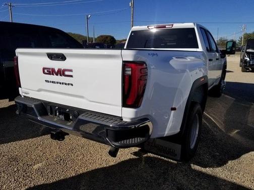 2026 GMC Sierra 3500 Pro