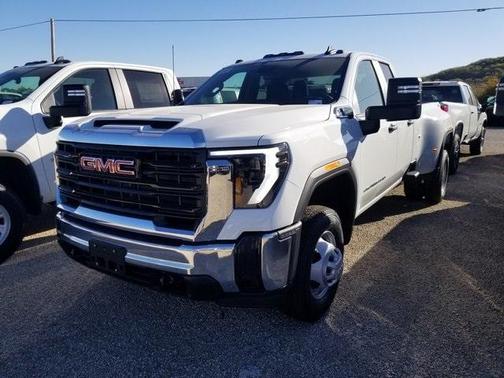 2026 GMC Sierra 3500 Pro