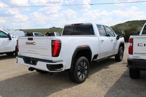2025 GMC Sierra 2500 Denali