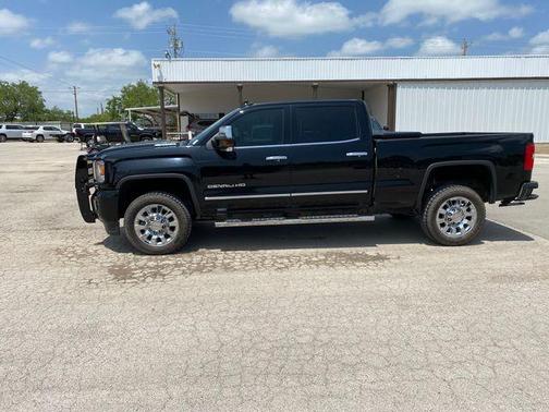 Onyx Black 2019 GMC Sierra 2500 Denali