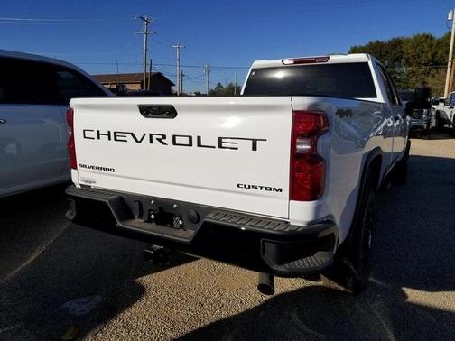 2026 Chevrolet Silverado 2500 Custom