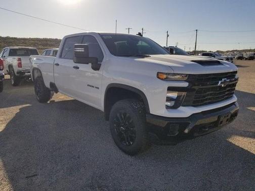 2026 Chevrolet Silverado 2500 Custom