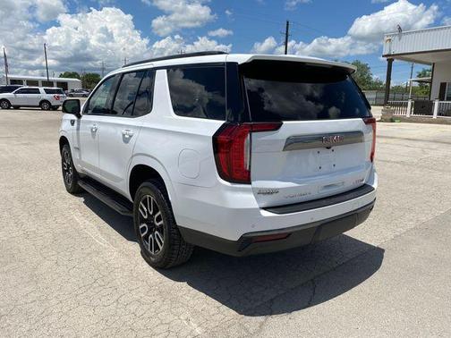 Summit White 2021 GMC Yukon AT4