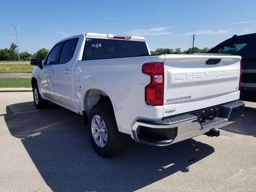 Summit White 2026 Chevrolet Silverado 1500 LT