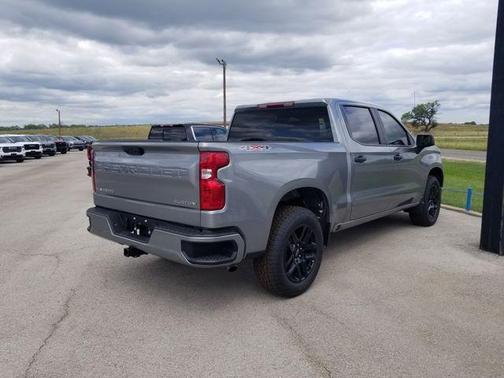 Sterling Gray Metallic 2026 Chevrolet Silverado 1500 Custom