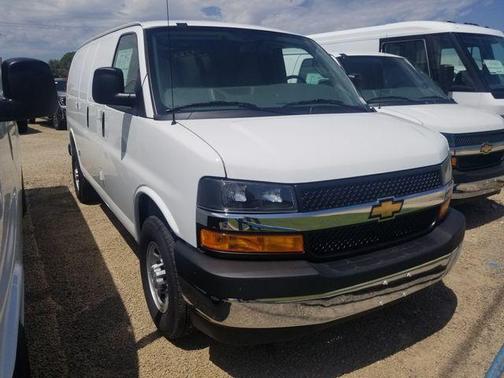 Summit White 2026 Chevrolet Express 2500 Work Van