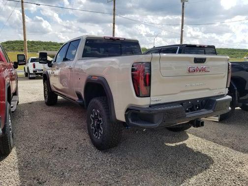 Dune 2026 GMC Sierra 2500 AT4X