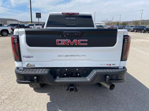 2025 GMC Sierra 2500 AT4X