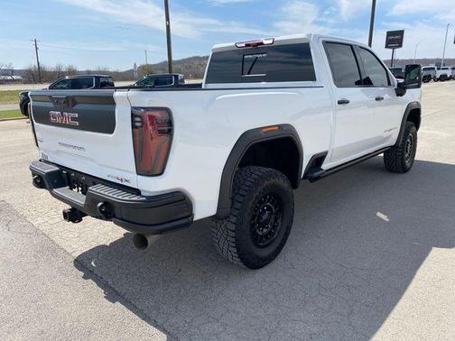 2025 GMC Sierra 2500 AT4X