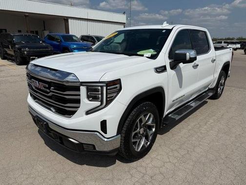 2024 GMC Sierra 1500 SLT