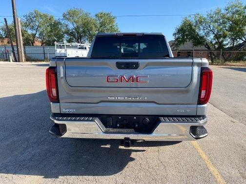 Sterling 2023 GMC Sierra 1500 SLT