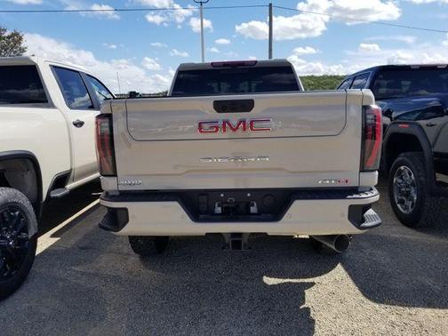 Dune 2026 GMC Sierra 2500 AT4
