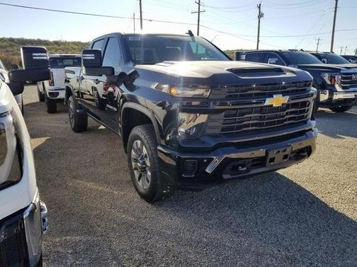 2026 Chevrolet Silverado 2500 Custom