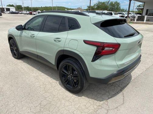 Green 2025 Chevrolet Trax ACTIV