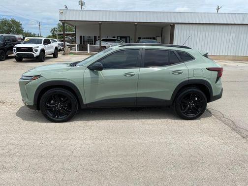 Green 2025 Chevrolet Trax ACTIV