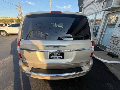 Cashmere/Sandstone Pearlcoat 2015 Chrysler Town & Country 4dr Wgn Touring