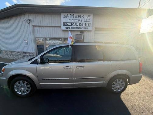 Cashmere/Sandstone Pearlcoat 2015 Chrysler Town & Country 4dr Wgn Touring