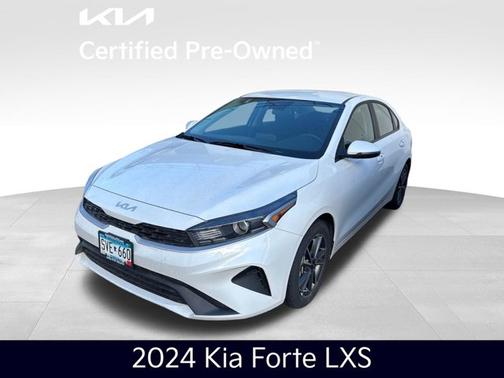 Snow White Pearl 2024 Kia Forte LXS