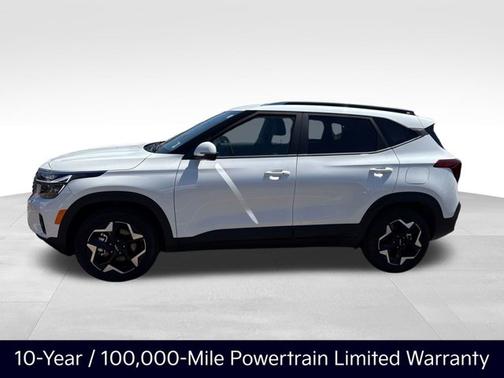 Snow White Pearl 2025 Kia Seltos S