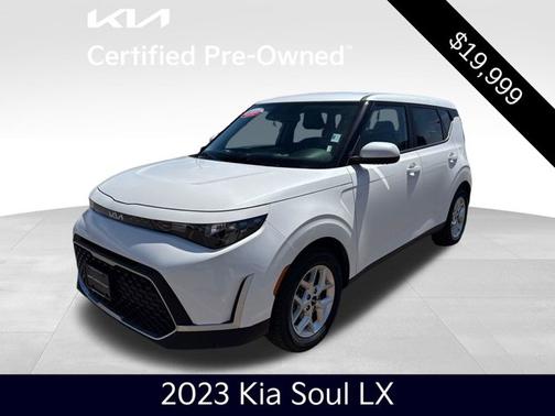 Snow White Pearl 2023 Kia Soul LX