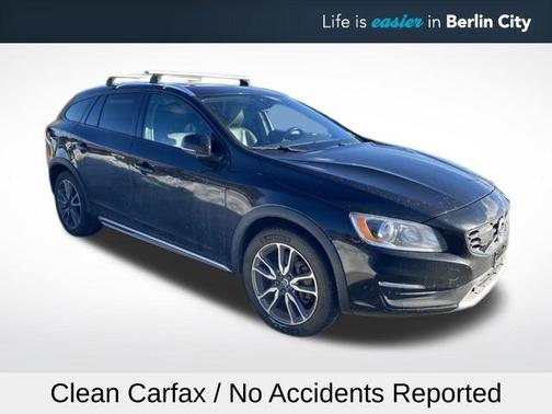 2017 Volvo V60 Cross Country T5