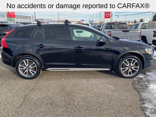 2017 Volvo V60 Cross Country T5