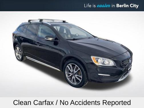 2017 Volvo V60 Cross Country T5