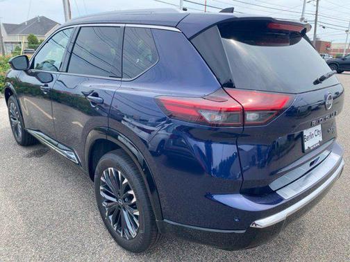 Deep Ocean Blue Pearl 2026 Nissan Rogue Platinum