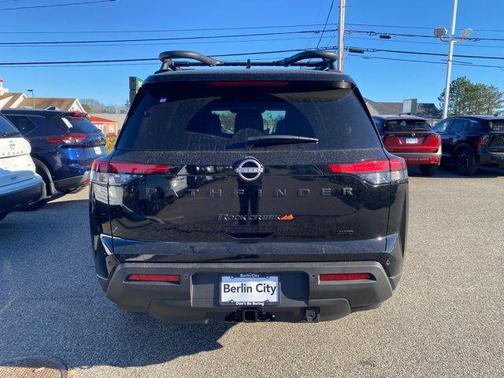 2025 Nissan Pathfinder Rock Creek 4WD