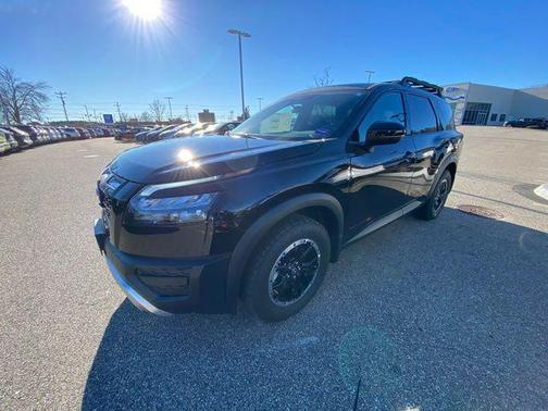 2025 Nissan Pathfinder Rock Creek 4WD