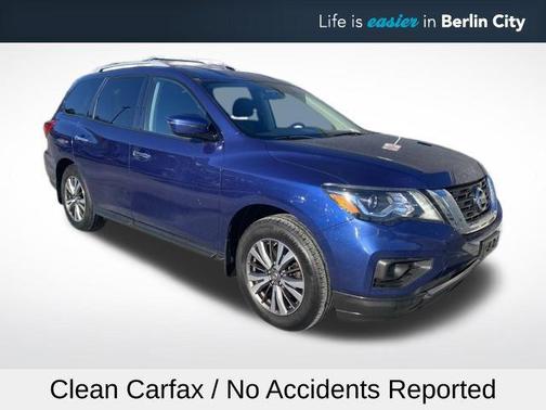 2017 Nissan Pathfinder S