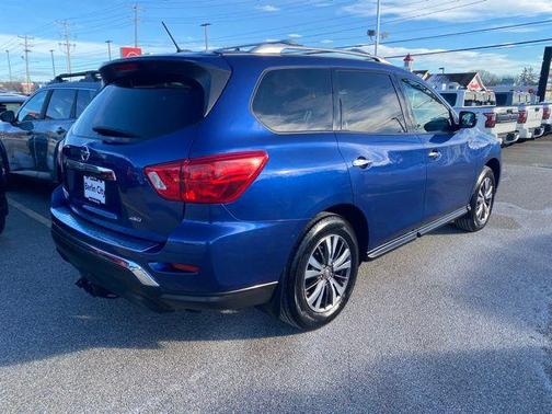 2017 Nissan Pathfinder S
