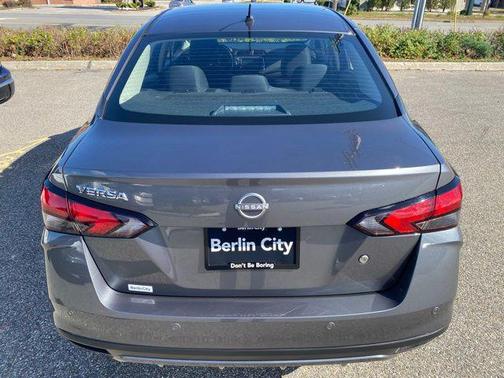 2024 Nissan Versa 1.6 S